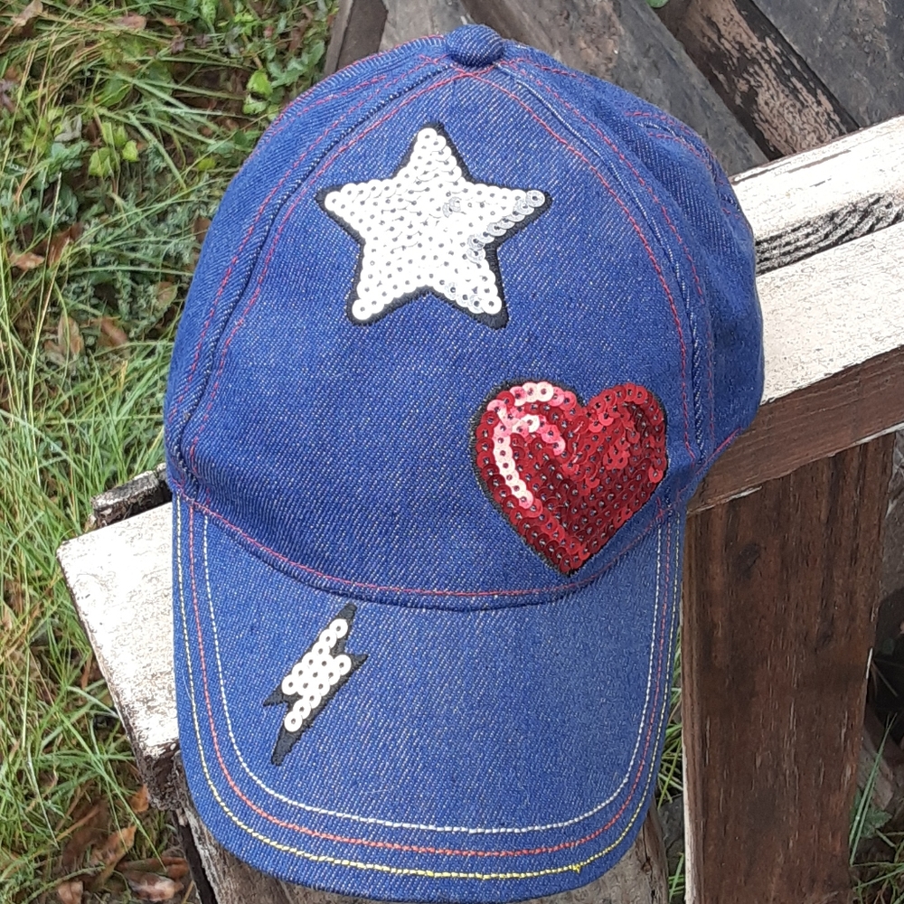Hat - Picture 3 of 4